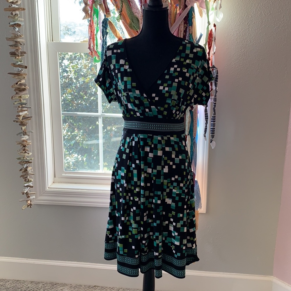 Apt 9 dress v- neck size small business dress